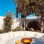 Romeo And Julio Summer House *
