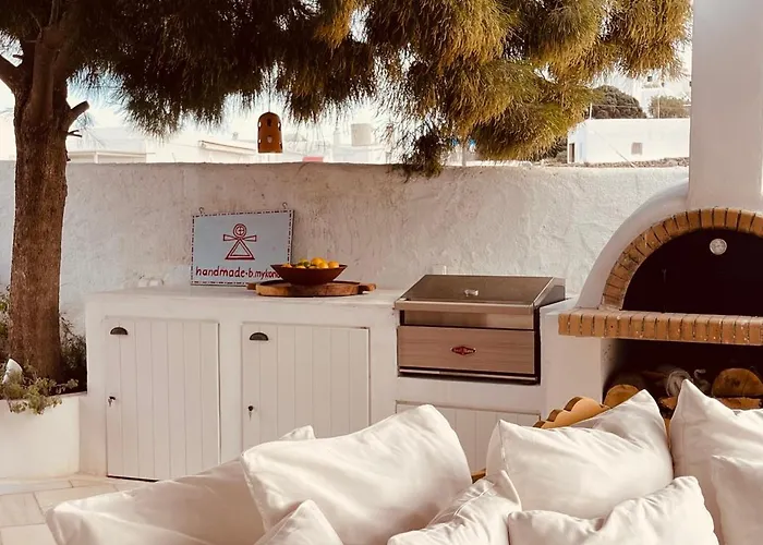 Romeo And Julio Summer House